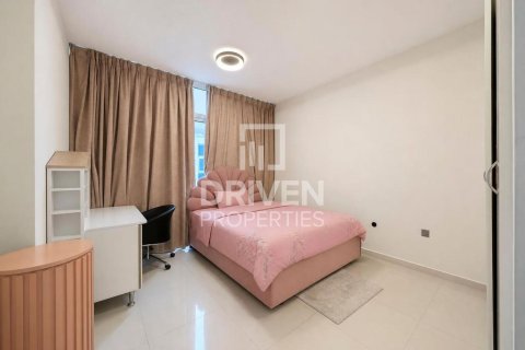 Villa in Dubai 6 bedrooms, 608.51 sq.m. № 135394 - photo 18