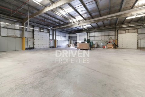 Warehouse in Jebel Ali, Dubai 12263.2 sq.m. № 130102 - photo 2