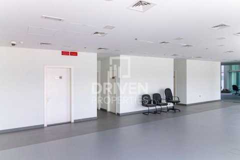 Warehouse in Jebel Ali, Dubai 8588.89 sq.m. № 130094 - photo 4