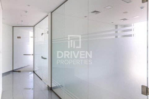Warehouse in Jebel Ali, Dubai 8588.89 sq.m. № 130094 - photo 2