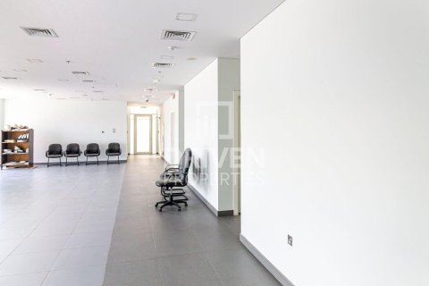 مستودع في جبل علي, دبي 8588.89 م² رقم 130094