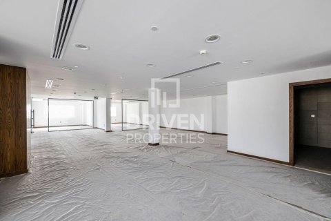 Warehouse in Jebel Ali, Dubai 8872.24 sq.m. № 130100 - photo 2