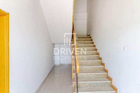 Warehouse in Jebel Ali, Dubai 9754.82 sq.m. № 130093 - photo 8