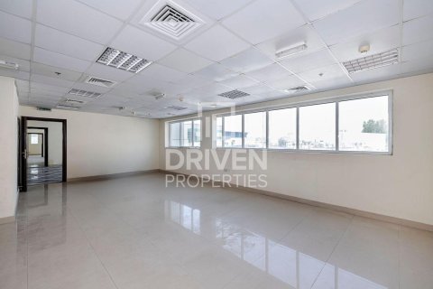 Factory in Jebel Ali, Dubai 15433.33 sq.m. № 130092 - photo 9