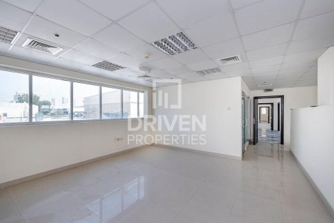 Factory in Jebel Ali, Dubai 15433.33 sq.m. № 130092 - photo 10