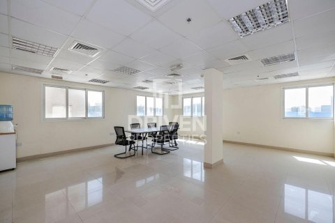 Factory in Jebel Ali, Dubai 15433.33 sq.m. № 130092 - photo 29
