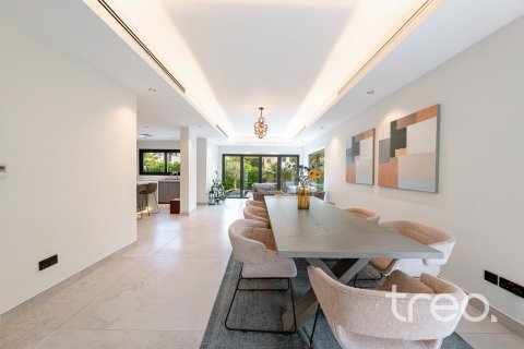 Villa in Meadows 8, Meadows, Dubai 4 bedrooms, 343.74 sq.m. № 124665 - photo 5