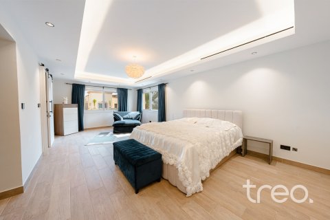 Villa in Meadows 8, Meadows, Dubai 4 bedrooms, 343.74 sq.m. № 124665 - photo 15