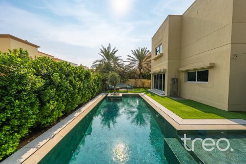 Villa in Meadows 8, Meadows, Dubai 4 bedrooms, 343.74 sq.m. № 124665 - photo 26