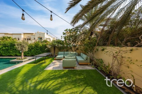 Villa in Meadows 8, Meadows, Dubai 4 bedrooms, 343.74 sq.m. № 124665 - photo 25