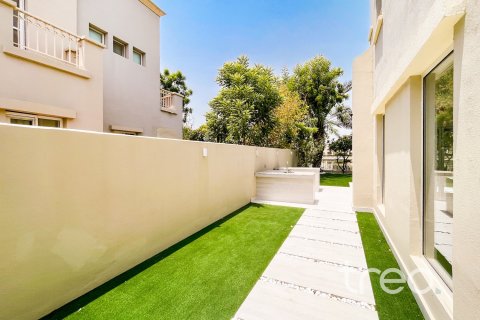 Villa in The Springs, Dubai 3 bedrooms, 269.79 sq.m. № 124781 - photo 23