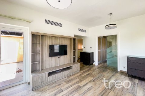 Villa in The Springs, Dubai 3 bedrooms, 269.79 sq.m. № 124781 - photo 15