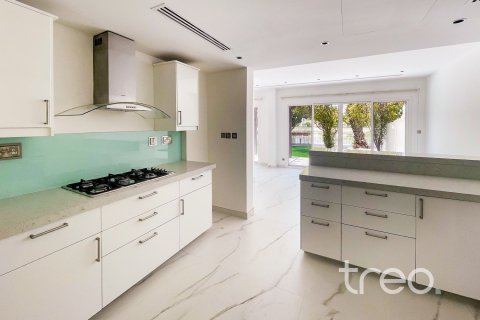 Villa in The Springs, Dubai 3 bedrooms, 269.79 sq.m. № 124781 - photo 22