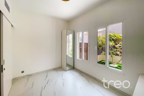 Villa in The Springs, Dubai 3 bedrooms, 269.79 sq.m. № 124781 - photo 13