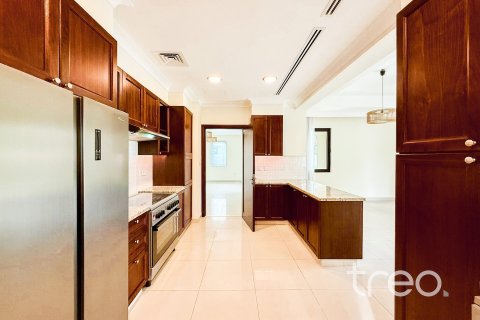 Villa in Rasha, Arabian Ranches 2, Dubai 4 bedrooms, 607.96 sq.m. № 124777 - photo 8