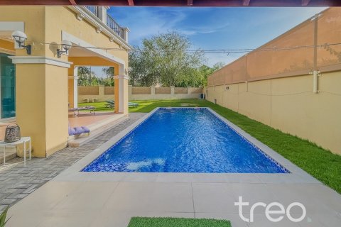 Villa in Legacy, Jumeirah Park, Dubai 4 bedrooms, 386.2 sq.m. № 124783 - photo 17