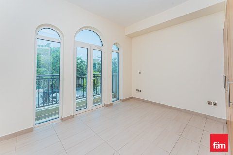 Villa in Jumeirah Park, Dubai 4 bedrooms, 510 sq.m. № 123925 - photo 3