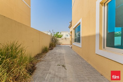 Villa in Jumeirah Park, Dubai 4 bedrooms, 510 sq.m. № 123925 - photo 8