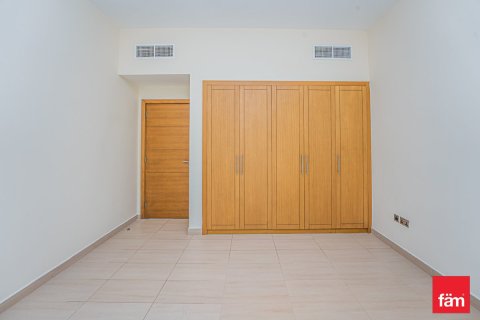 Villa in Jumeirah Park, Dubai 4 bedrooms, 510 sq.m. № 123925 - photo 11