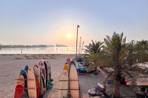 Appartement à Palm Jumeirah, Dubai, 1 chambre, 121 m², № 44082 - photo 2