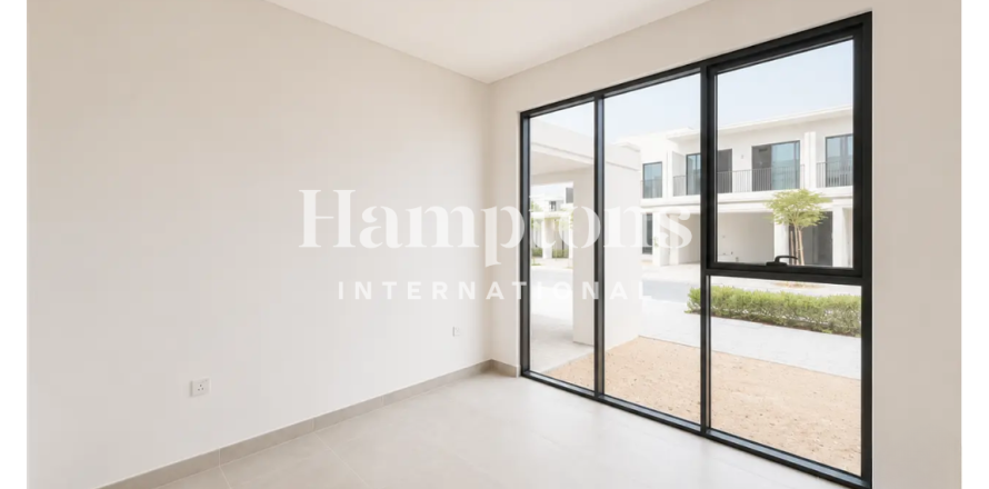 Townhouse in The Valley, Dubai 4 bedrooms, 282.797 sq.m. № 137701