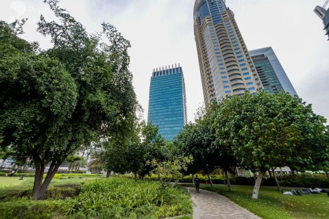 Apartment in Jumeirah Lake Towers, Dubai 2 bedrooms, 107.58 sq.m. № 52936 - photo 1