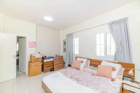 Villa in Springs 2, The Springs, Dubai 2 bedrooms, 153 sq.m. № 62125 - photo 5