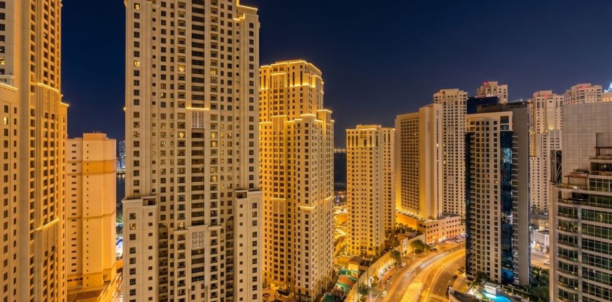 Apartment in Dubai Marina, Dubai 2 bedrooms, 70.5 sq.m. № 111440