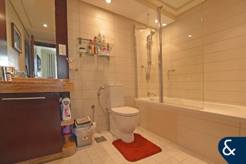 Apartment in BURJ VIEWS in Downtown Dubai (Downtown Burj Dubai), Dubai 1 bedroom, 73 sq.m. № 79323 - photo 8