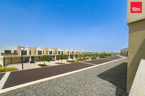 Villa in Dubai 3 bedrooms, 144.9 sq.m. № 139479 - photo 25