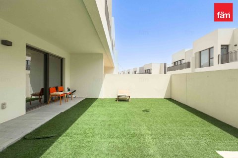 Villa in Dubai 3 bedrooms, 144.9 sq.m. № 139479 - photo 26