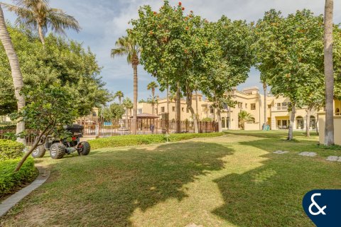 Villa en Canal Cove Villas, Palm Jumeirah, Dubai, 3 dormitorios, 353 m², № 88523 - foto 15