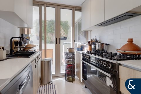 Adosado en Al Furjan, Dubai, 4 dormitorios, 302 m², № 88522 - foto 3