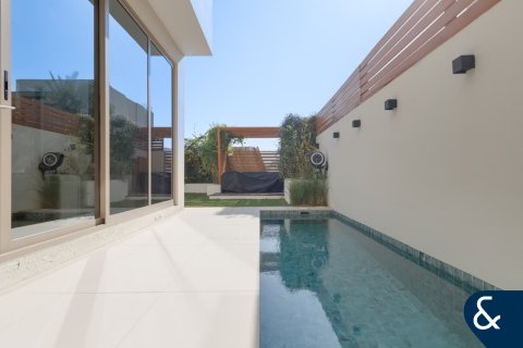 Adosado en Al Furjan, Dubai, 4 dormitorios, 302 m², № 88522 - foto 2