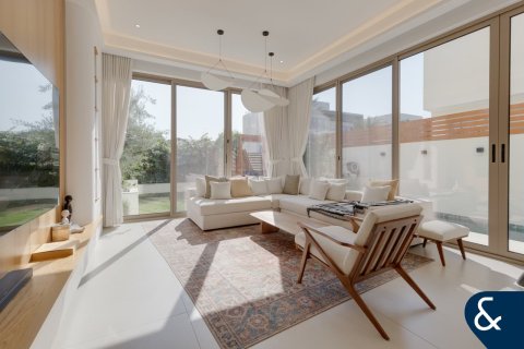 Townhouse in Al Furjan, Dubai 4 bedrooms, 302 sq.m. № 88522