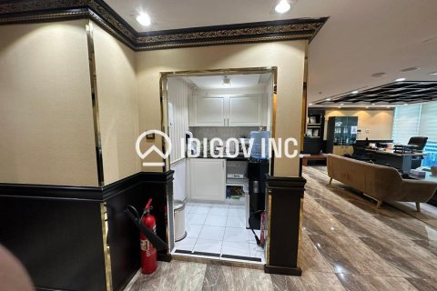 Office in Business Bay, Dubai 180 sq.m. № 95208 - photo 2