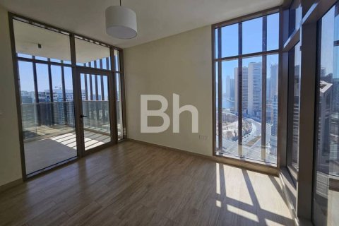 Apartment in Business Bay, Dubai 2 bedrooms, 123 sq.m. № 24063 - photo 16