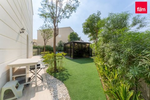 Villa in Dubai 4 bedrooms, 573.7 sq.m. № 76940 - photo 4