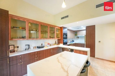 Villa in Dubai 4 bedrooms, 573.7 sq.m. № 76940 - photo 15