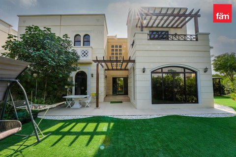 Villa in Dubai 4 bedrooms, 573.7 sq.m. № 76940 - photo 1