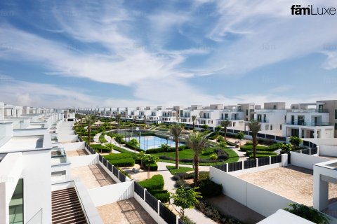 Вилла в Дубае, 4 спальни, 428.6м², № 76929