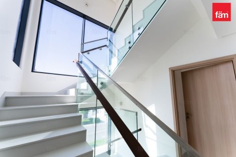 Villa in Dubai 4 bedrooms, 428.6 sq.m. № 76929 - photo 8