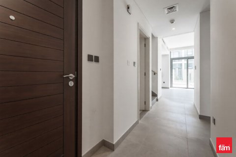 Townhouse in Dubai 3 bedrooms, 144.8 sq.m. № 93489 - photo 8