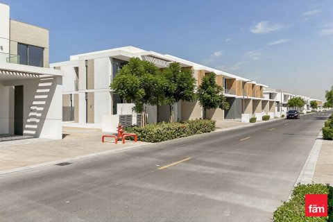 Townhouse in Dubai 3 bedrooms, 144.8 sq.m. № 93489 - photo 11