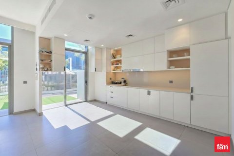 Townhouse in Dubai 3 bedrooms, 144.8 sq.m. № 93489 - photo 3