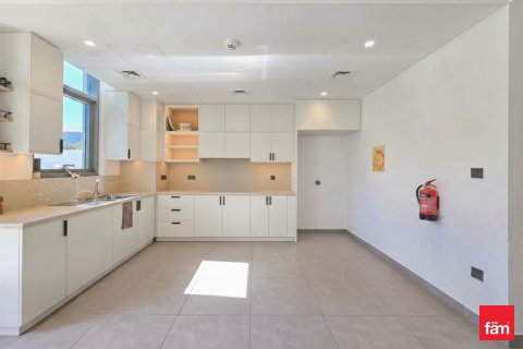 Townhouse in Dubai 3 bedrooms, 144.8 sq.m. № 93489 - photo 6