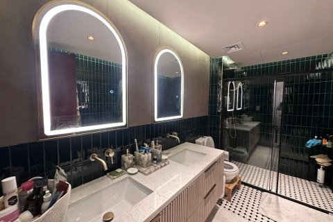 Townhouse in Jumeirah Islands, Dubai 4 bedrooms, 312 sq.m. № 105695 - photo 11