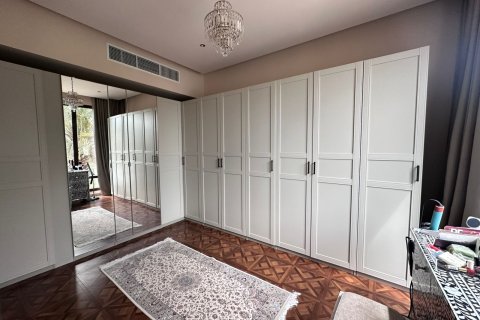 Townhouse in Jumeirah Islands, Dubai 4 bedrooms, 312 sq.m. № 105695 - photo 21