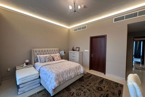 Townhouse in Jumeirah Islands, Dubai 4 bedrooms, 312 sq.m. № 105695 - photo 13