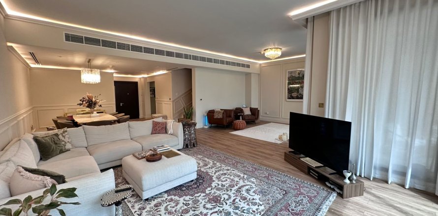 Townhouse in Jumeirah Islands, Dubai 4 bedrooms, 312 sq.m. № 105695